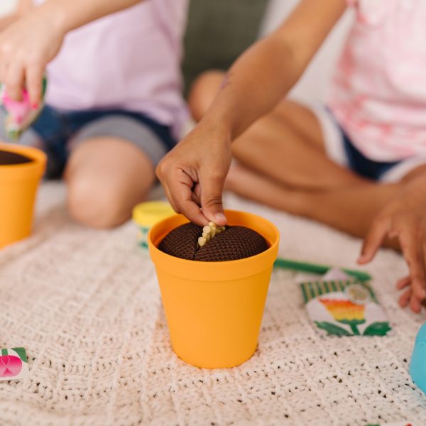 Let’s Explore Flower Gardening Play Set - Image 9