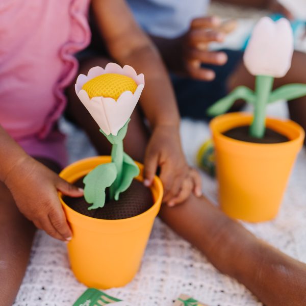 Let’s Explore Flower Gardening Play Set - Image 5