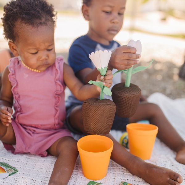 Let’s Explore Flower Gardening Play Set - Image 6
